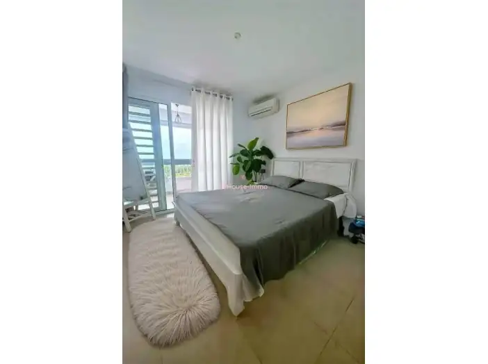 Appartement 2 pièces de 61 m² - SHOELCHER (97233)