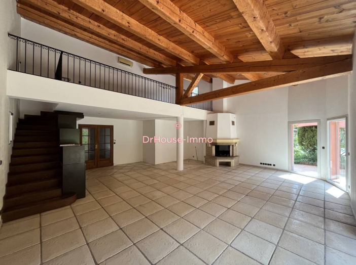 Maison de 195m² - 6 pièces