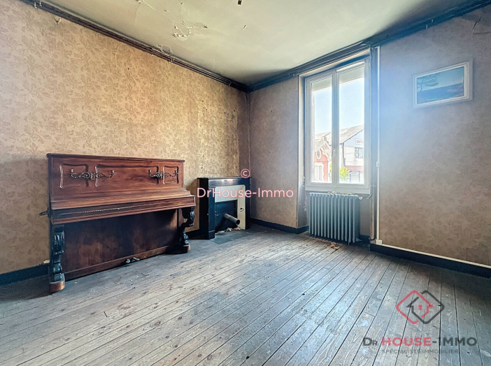 Immeuble de 212m² - 16 pièces
