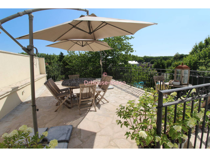 Maison de 195m² - 9 pièces