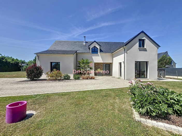 Maison de 248m² - 9 pièces