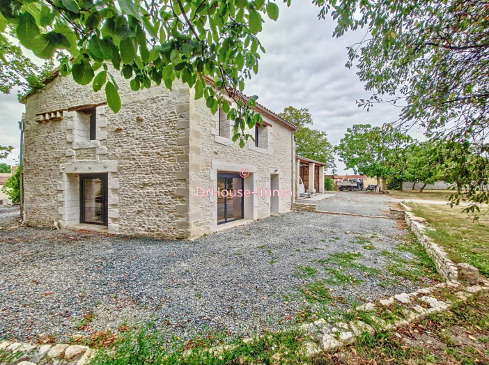 Maison de 229m² - 8 pièces