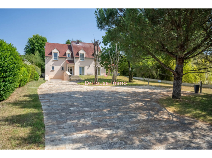 Maison de 205m² - 7 pièces