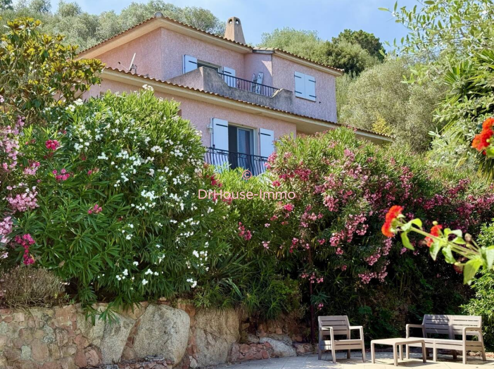 Maison de 174m² - 6 pièces