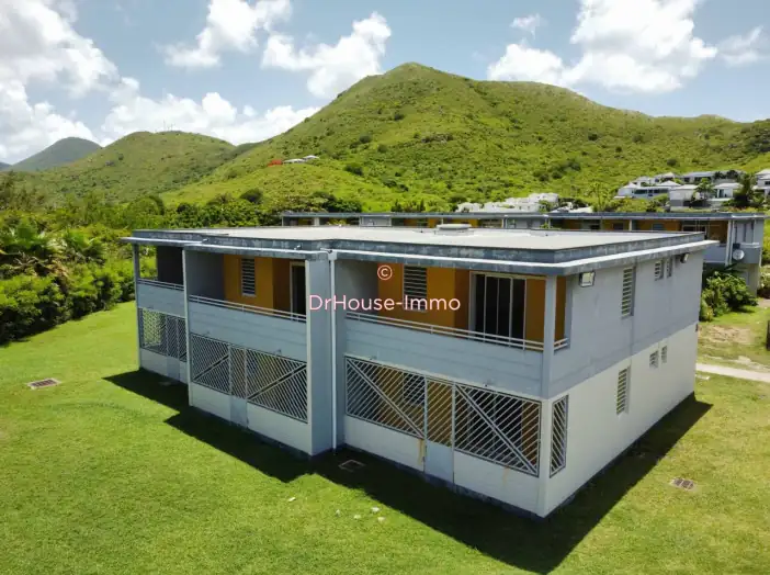 Immeuble 6 pièces de 333 m² - Saint-Martin (97150)