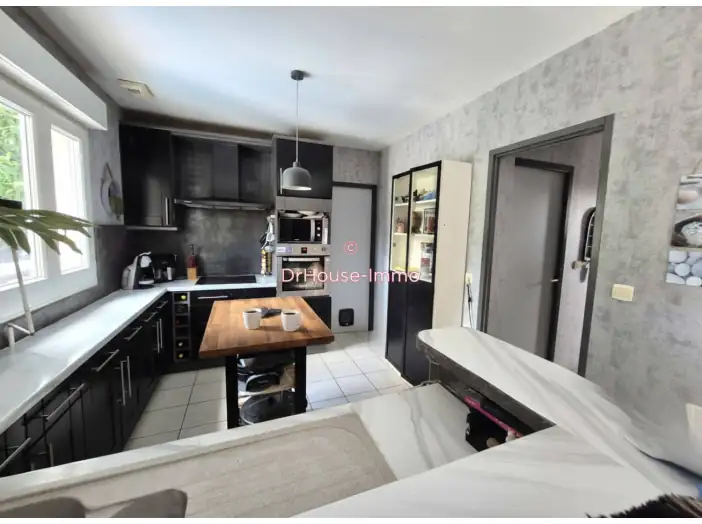 Maison 5 pièces de 92 m² - Crécy-la-Chapelle (77580)