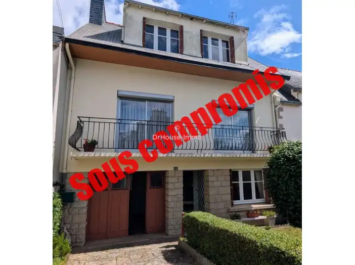 Maison 7 pièces de 131 m² - Quimper (29000)