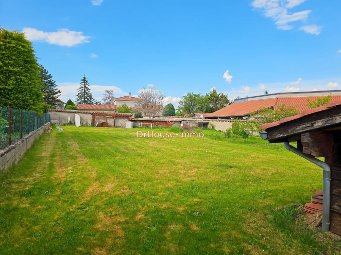 Terrain de 775m²