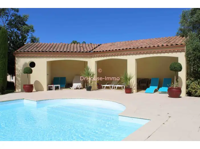 Image des la section Servies