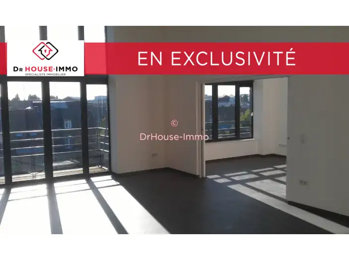 Appartement 3 pièces de 82 m² - Lille (59000)