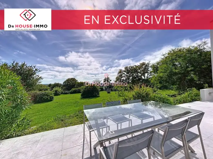 Maison 6 pièces de 139 m² - Vannes (56000)