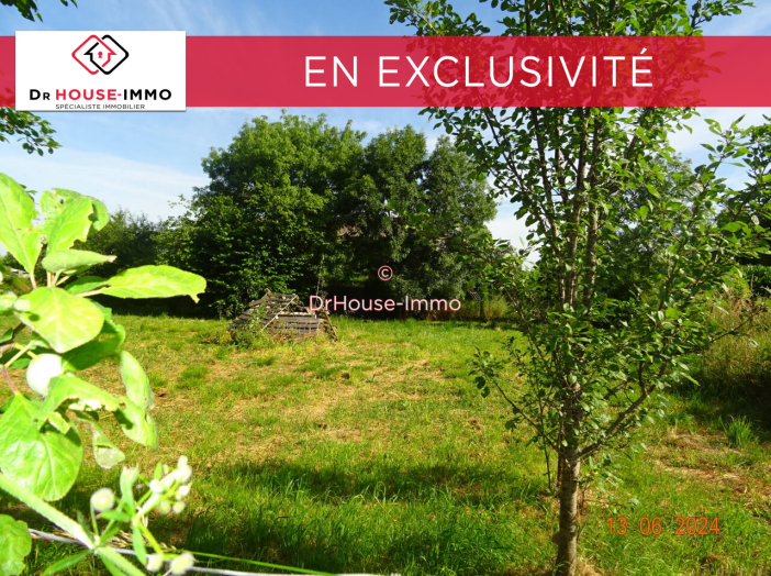 Terrain de 755m²
