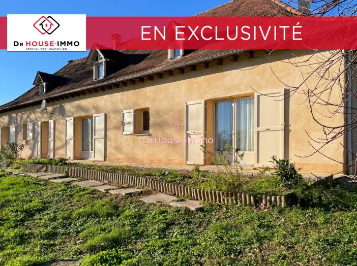 Maison 5 pièces de 180 m² - Altillac (19120)