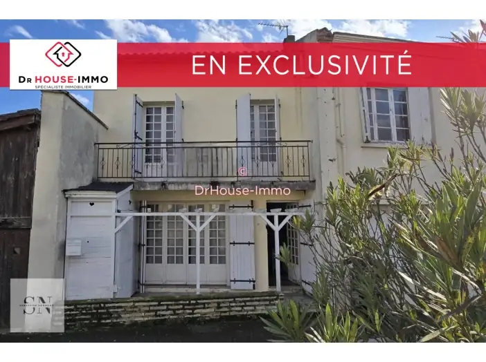 Maison 4 pièces de 105 m² - Sainte-Livrade-sur-Lot (47110)