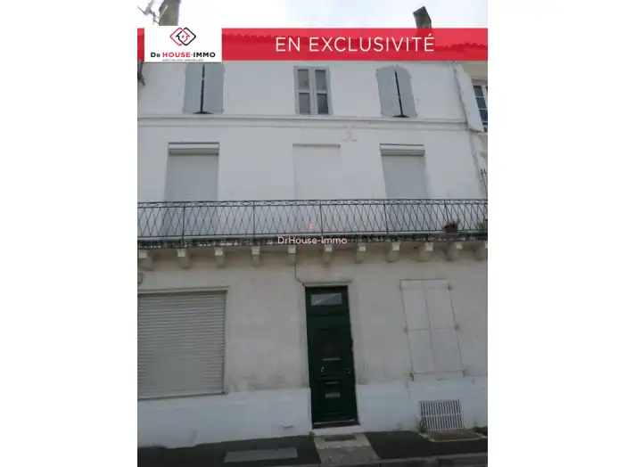 Maison 10 pièces de 217 m² - Angoulême (16000)