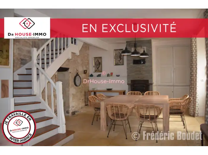 Maison 18 pièces de 435 m² - Savignac-les-Églises (24420)
