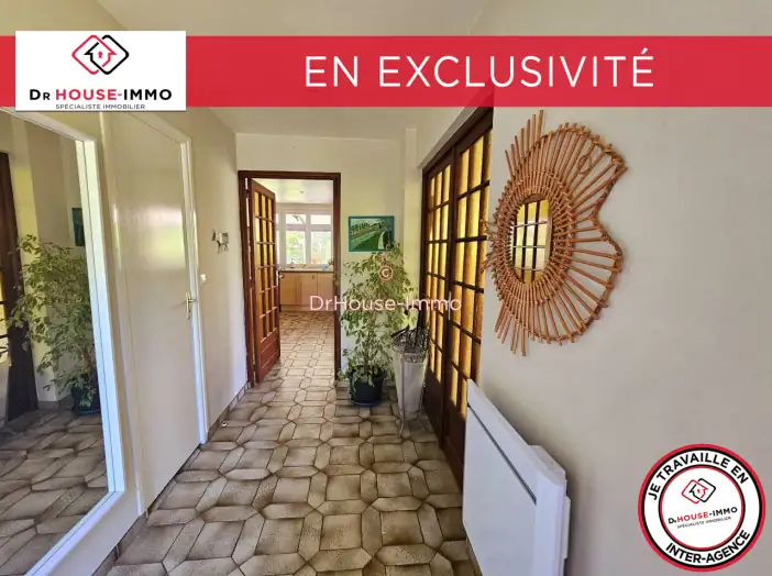 Maison 9 pièces de 136 m² - Nivelle (59230)