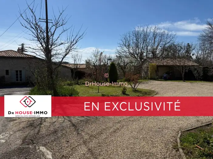 Maison 5 pièces de 220 m² - Saint-Jean-de-Blaignac (33420)