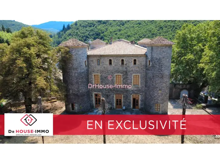 Château 45 pièces de 883 m² - Avèze (30120)