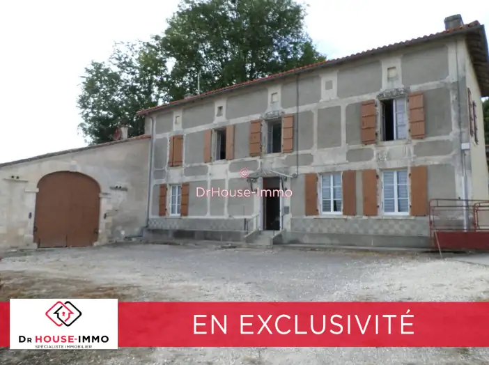 Maison 6 pièces de 168 m² - Berneuil (16480)