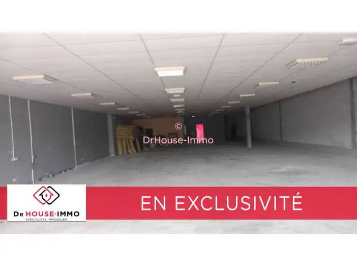 Commerce 4 pièces de 435 m² - Cussac-sur-Loire (43370)