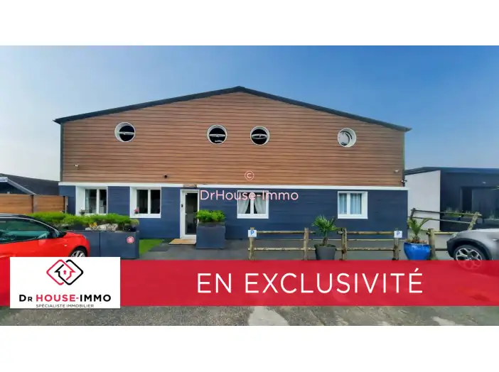 Immeuble 7 pièces de 173 m² - Saint-Pierre-Quiberon (56510)