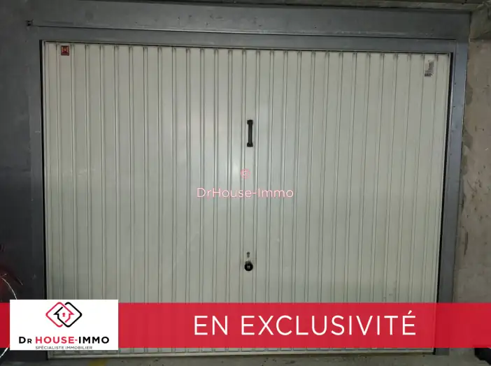 Parking / Box de 14 m² - Paris (75015)