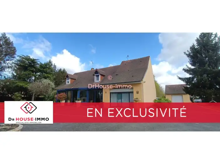 Maison 6 pièces de 228 m² - Ruaudin (72230)