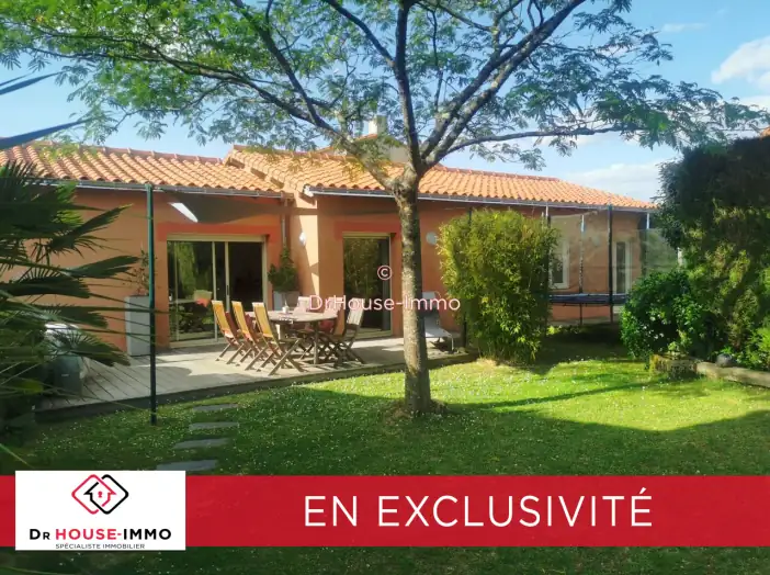 Maison 7 pièces de 152 m² - Vallet (44330)