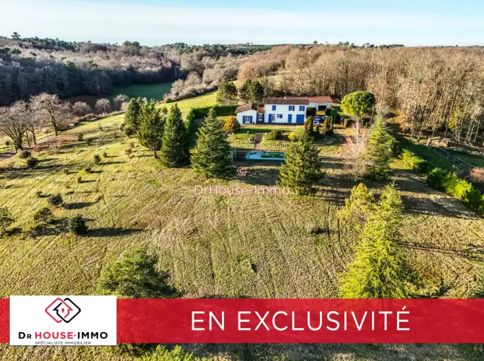 Maison 8 pièces de 256 m² - Brantôme (24310)