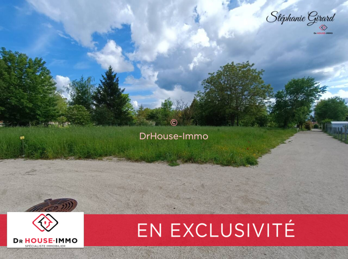 Terrain de 683m²