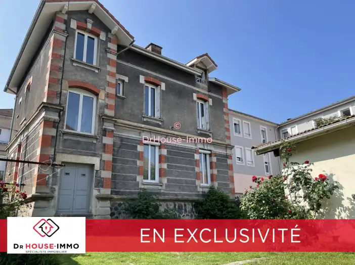 Maison 6 pièces de 205 m² - Firminy (42700)