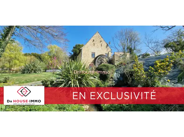 Maison 11 pièces de 363 m² - Saint-Jean-des-Échelles (72320)