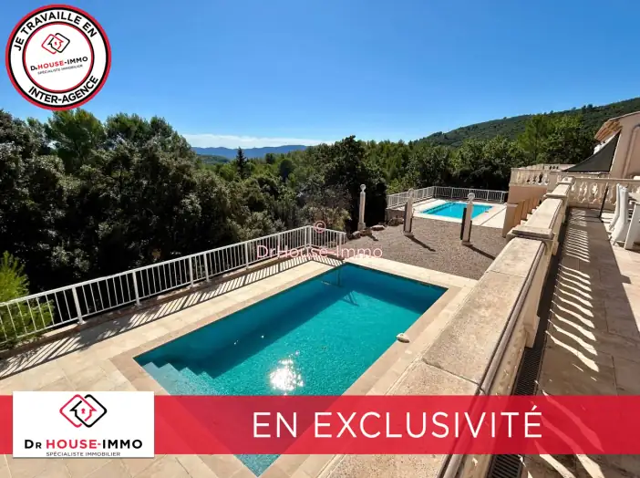 Maison 12 pièces de 274 m² - Le Cannet-des-Maures (83340)