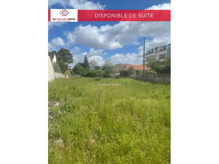 Terrain de 735 m² - Sainte-Geneviève-des-Bois (91700)