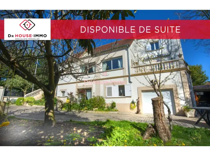 Maison 8 pièces de 225 m² - Orly (94310)