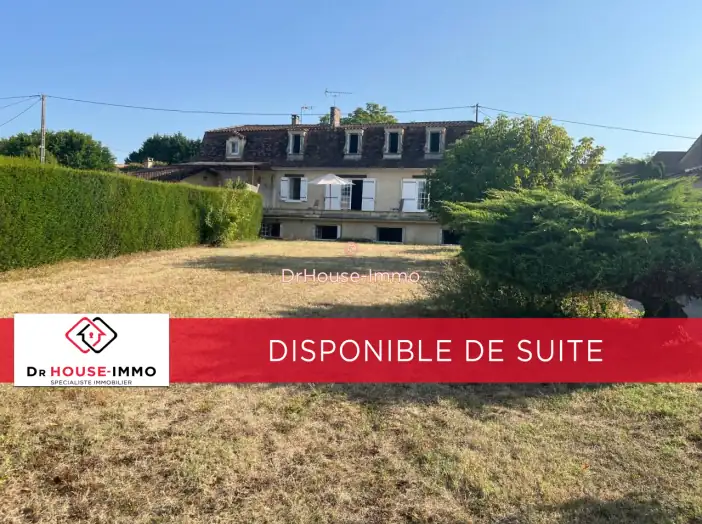 Maison 9 pièces de 247 m² - Montagnac-la-Crempse (24140)
