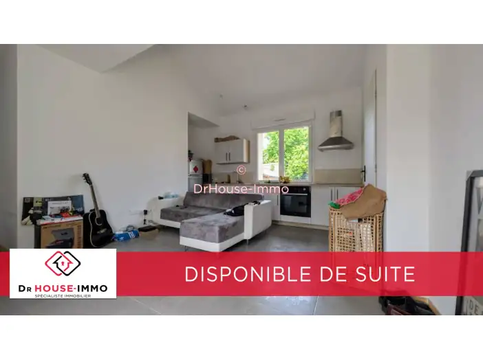 Immeuble 3 pièces de 80 m² - Chauvigny (86300)