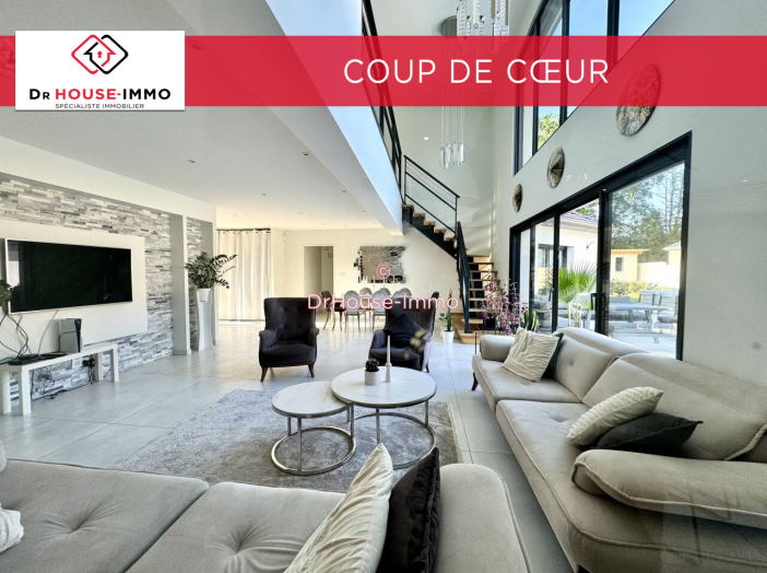 Maison de 250m² - 8 pièces