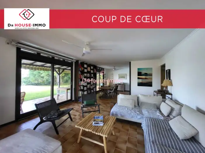 Maison 6 pièces de 120 m² - Robert (97231)