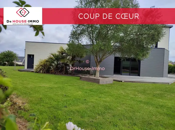 Maison 7 pièces de 177 m² - Creully (14480)