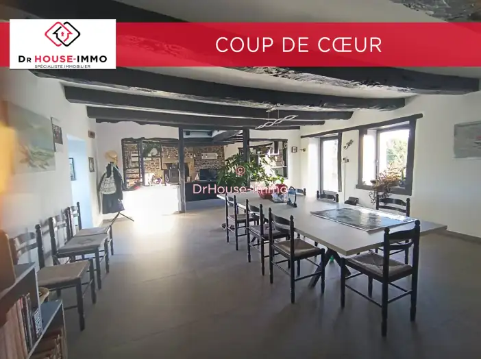 Maison 6 pièces de 198 m² - Ménéac (56490)