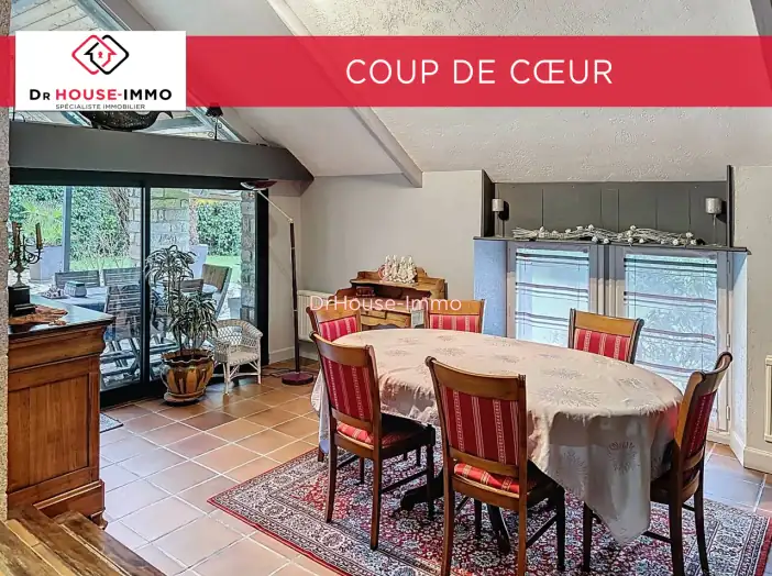 Maison 8 pièces de 192 m² - Vannes (56000)