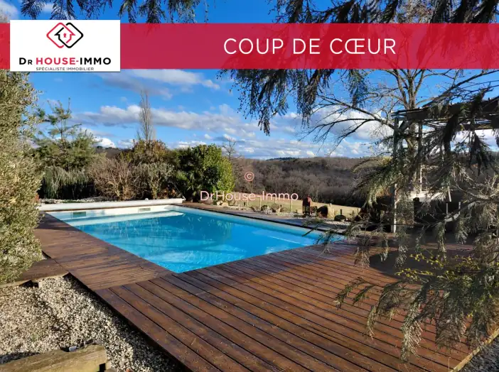 Maison 7 pièces de 170 m² - Noailles (19600)