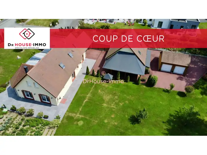 Maison 9 pièces de 236 m² - Grangues (14160)