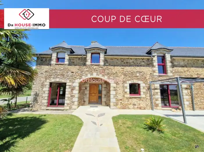 Maison 6 pièces de 258 m² - Parcé (35210)