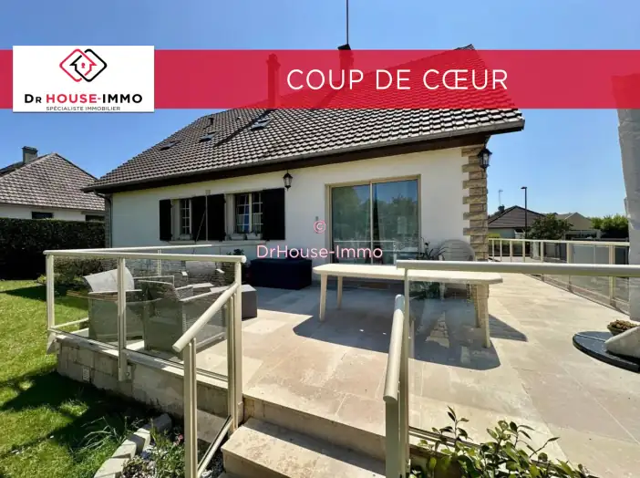 Maison 8 pièces de 185 m² - Douvres-la-Délivrande (14440)