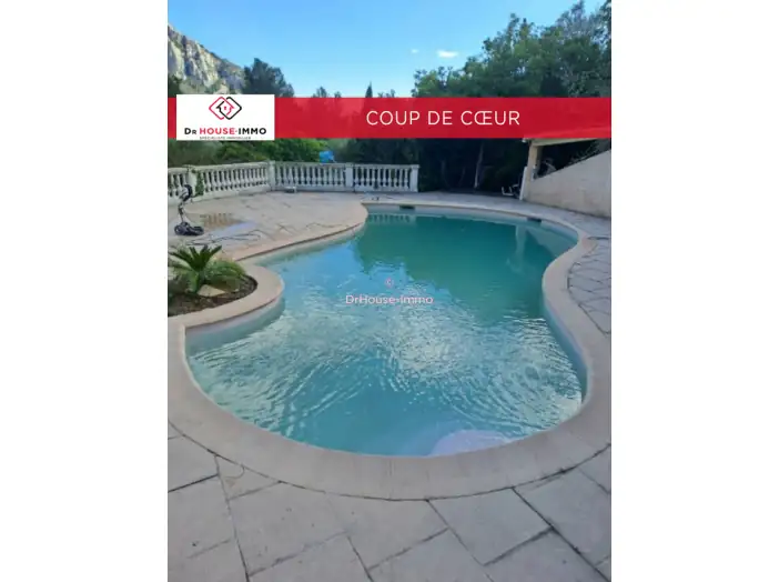 Maison 5 pièces de 140 m² - Toulon (83200)