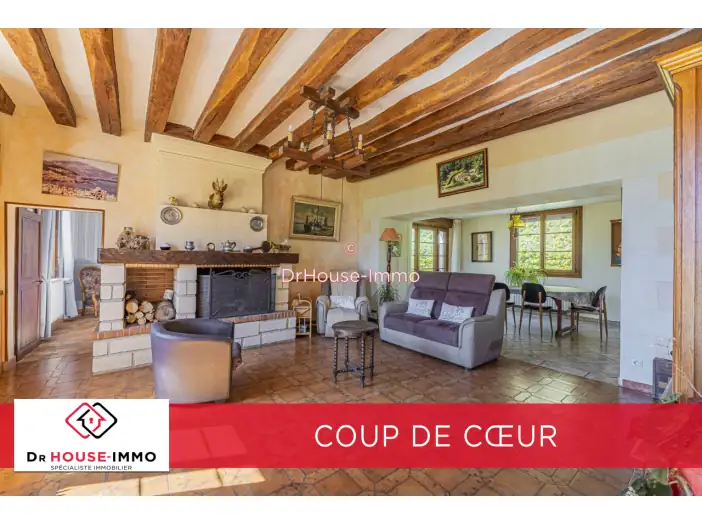 Maison 6 pièces de 158 m² - Neuillé-le-Lierre (37380)