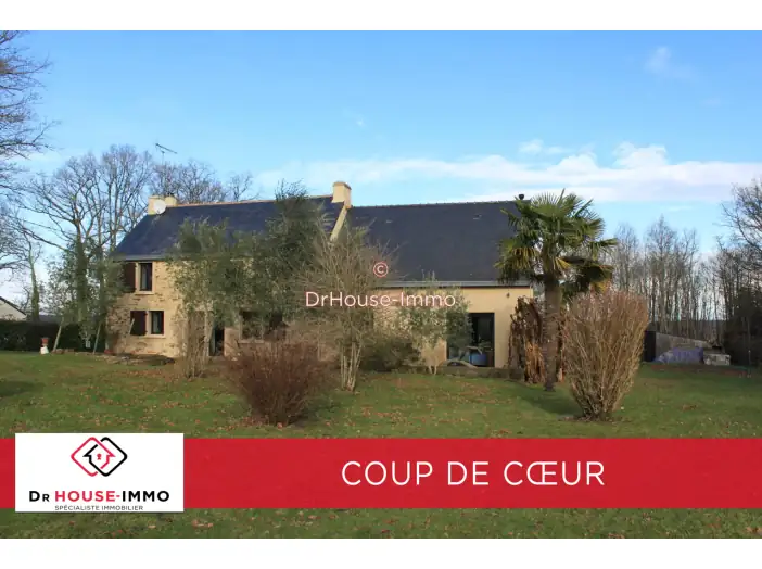 Maison 6 pièces de 137 m² - Sévérac (44530)
